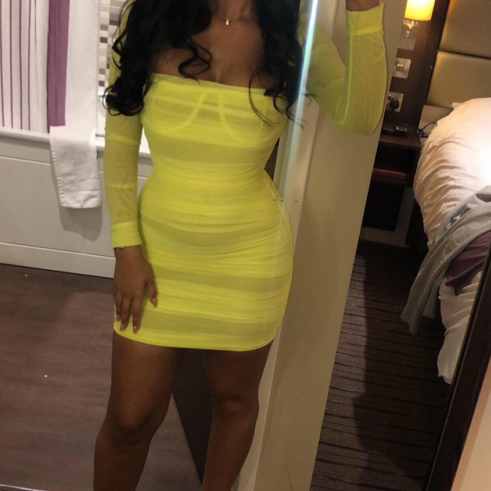 House Of Cb Valentina Chartreuse Dress - Picture 6 of 6